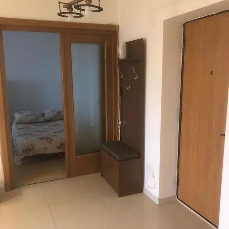 Apartament Tedy,faleza Nord La 60 M De Mare アパート *