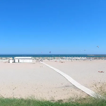 アパート Apartament Tedy,faleza Nord La 60 M De Mare コンスタンツァ